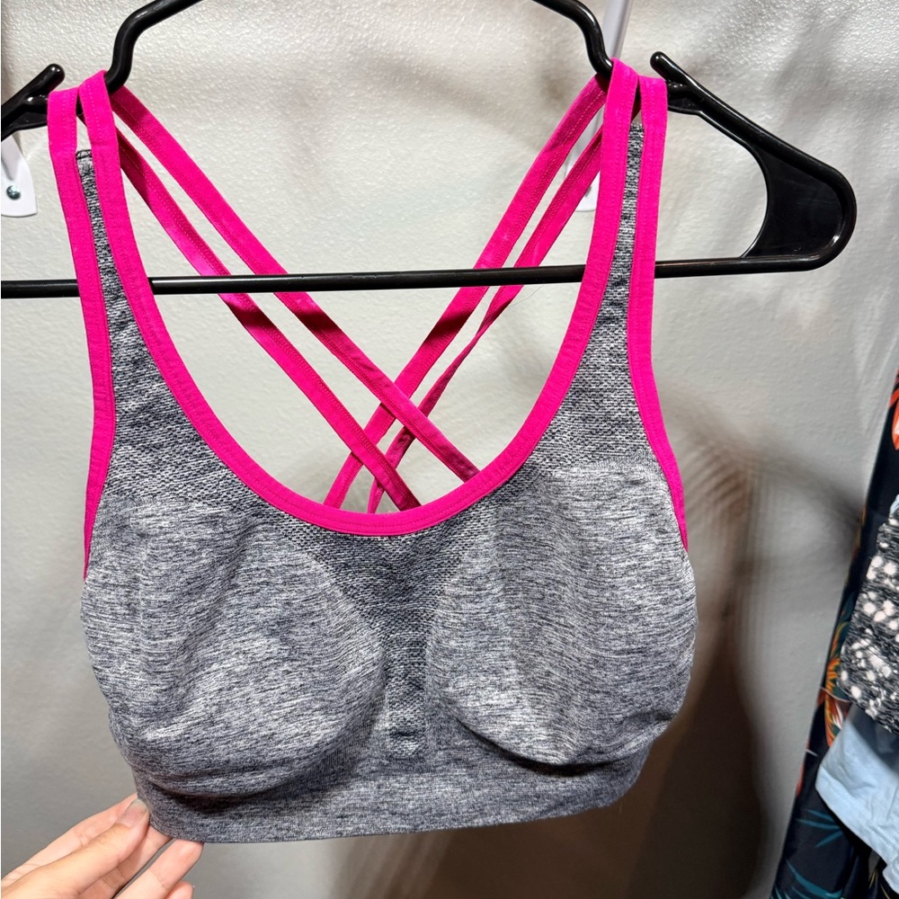 ⚡️ Strappy Sports Bra XXL Gray Pink Criss Cross Back Workout Gym